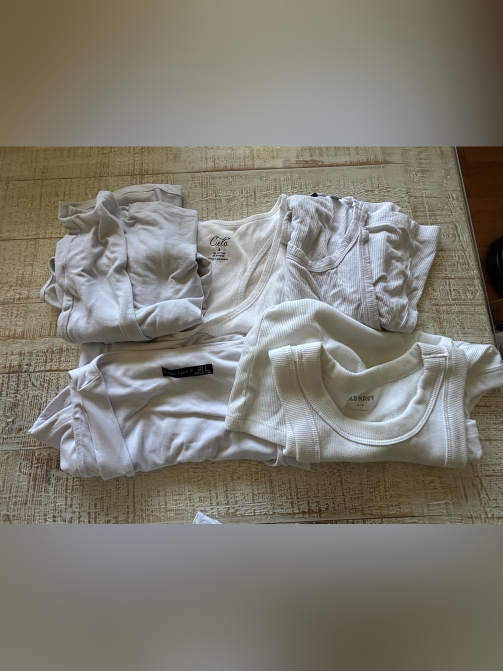Bundle of 11 White/Cream tanks, tees and bodysuits - Picture 3 of 10